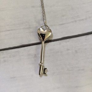 Kara & Co. | Heart Key Pendant Necklace | Silver
